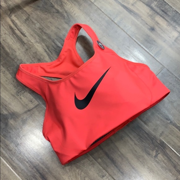 NIKE Women’s TRAINING TOP DRI-FIT Technology - Picture 9 of 16